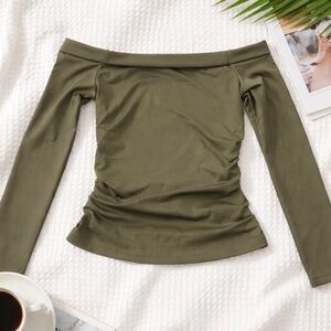 Edikted Off-Shoulder Dark Green Long Sleeve Top